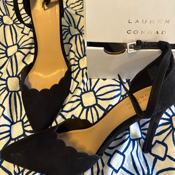 Laura Conrad heels - Picture 2 of 3